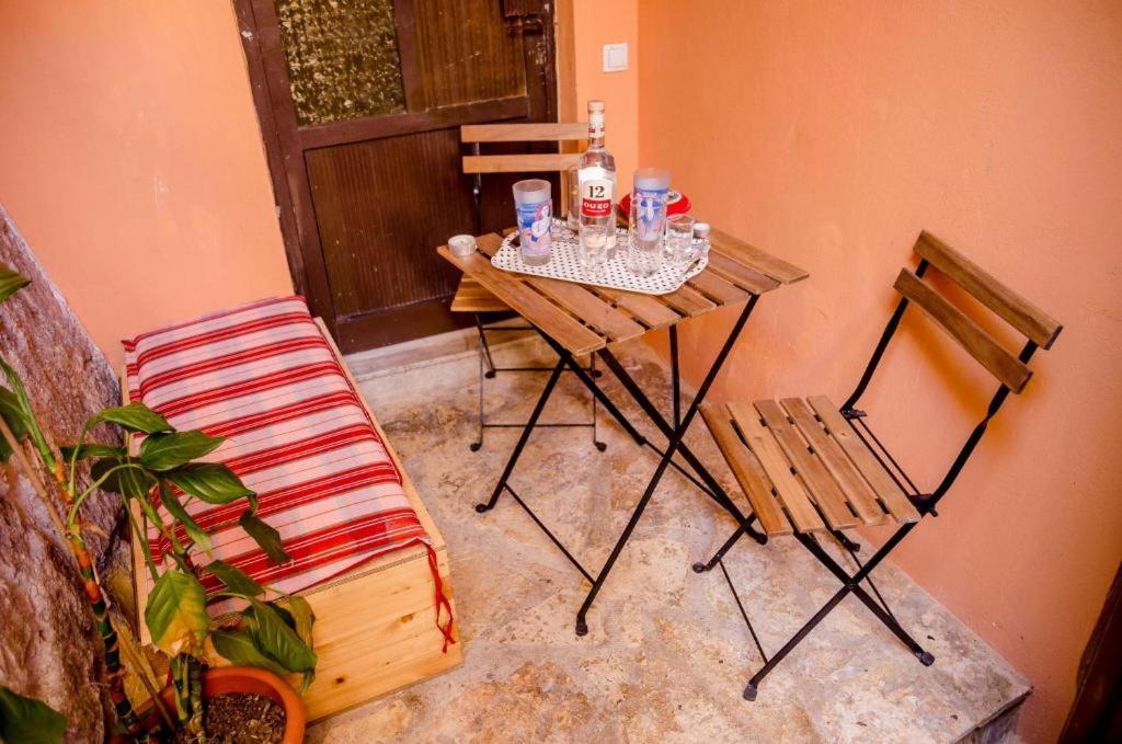Appartamento Menecrates Rustic - San Matteo Ágios Matthaíos Esterno foto