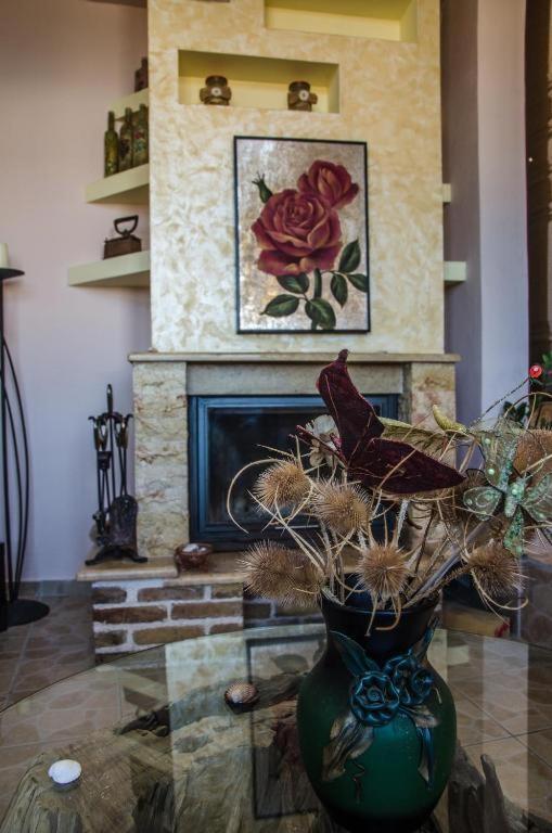 Appartamento Menecrates Rustic - San Matteo Ágios Matthaíos Esterno foto