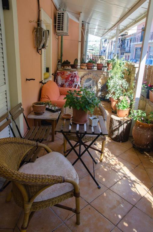 Appartamento Menecrates Rustic - San Matteo Ágios Matthaíos Esterno foto