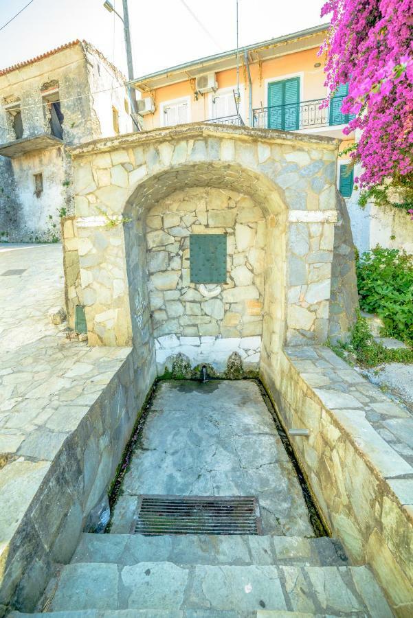Appartamento Menecrates Rustic - San Matteo Ágios Matthaíos Esterno foto